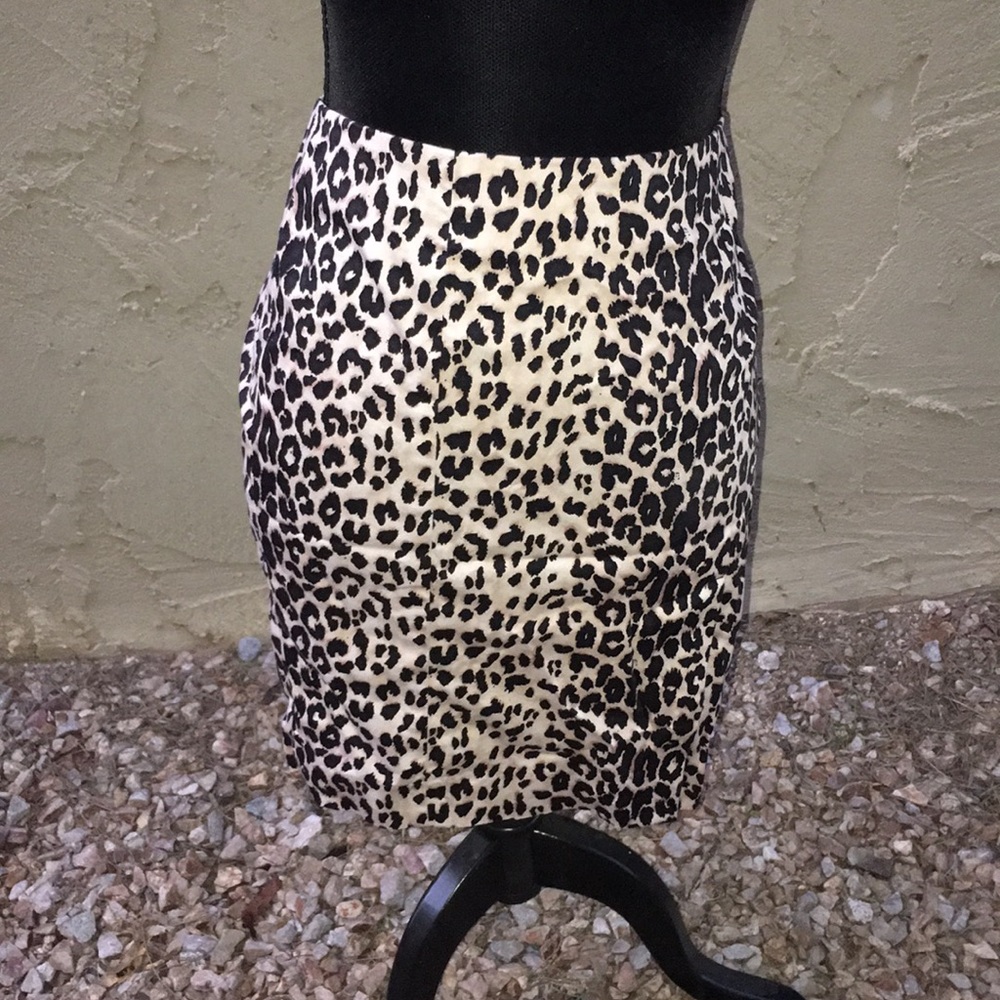 Bebe Leopard Print Pencil Skirt